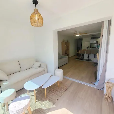 Superbe 2 Refait A Neuf Avec Terrasse A Pin Rolland - A Deux Pas Des Plages סן-מנדרייה-סור-מר