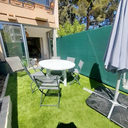 Superbe 2 Refait A Neuf Avec Terrasse A Pin Rolland - A Deux Pas Des Plages Apartman Saint-Mandrier-sur-Mer